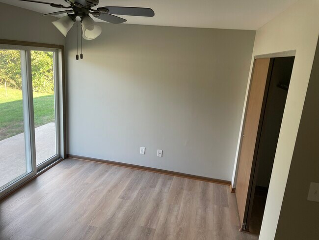 Foto del edificio - 811 Covey Ln