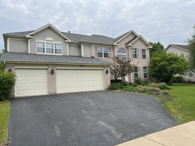 Foto del edificio - 693 Providence Ln