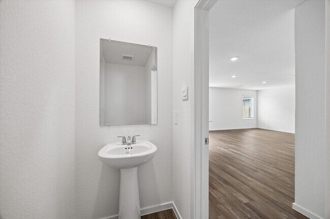 Foto del edificio - 14333 Tawny St