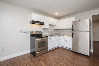 Building Photo - 5442 Lofino Ct