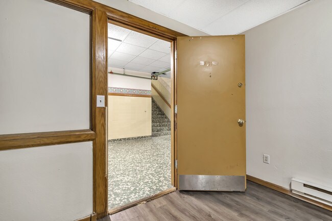 Foto del edificio - Creekside Apartments (Olivet HS, LLC)