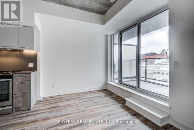 Building Photo - 30 Baseball Pl