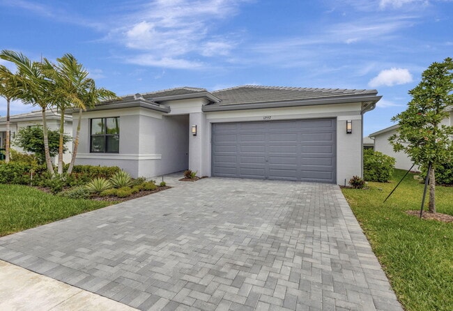Building Photo - 12557 SW Rain River Dr