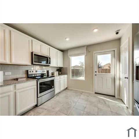 Foto del edificio - 1329 Rosenberg Dr