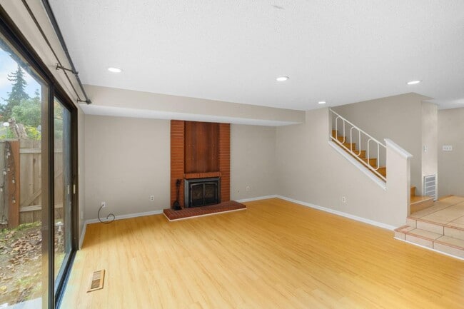 Building Photo - 7124 Point Dunes Ct