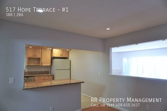 Building Photo - 517 Hope Terrace