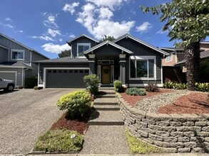 Building Photo - 15437 SE Daffodil Pl