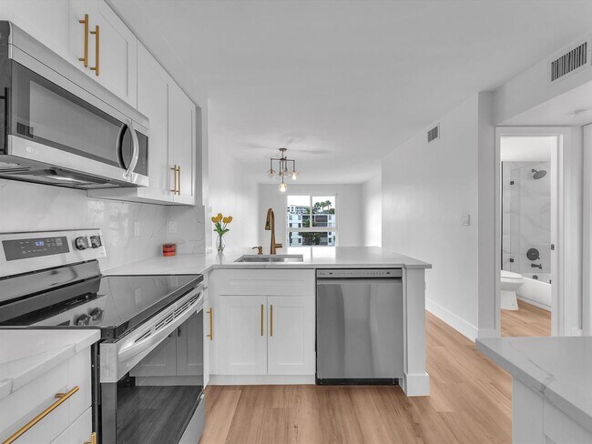 Foto del edificio - 2108 S Cypress Bend Dr