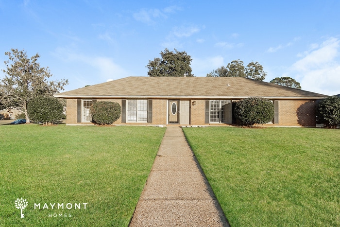 Foto principal - 204 Navajo Dr