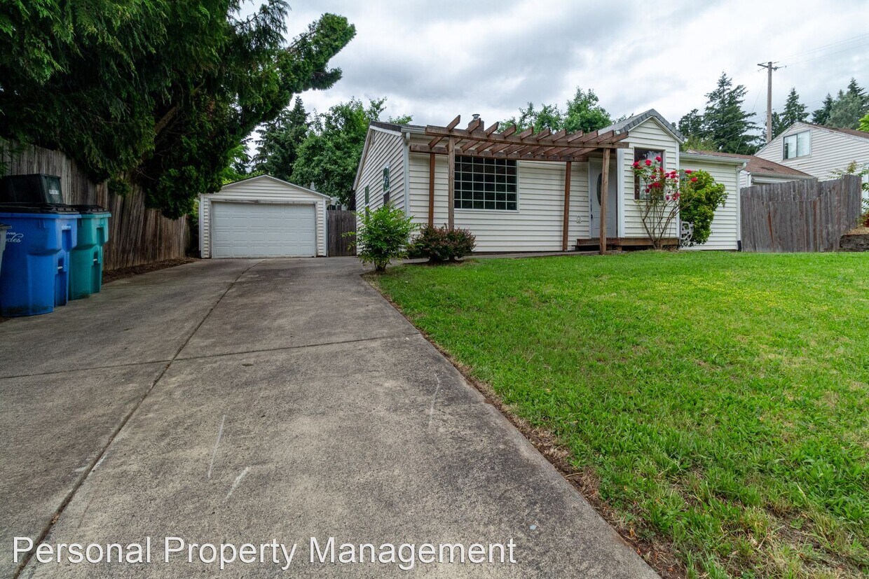 Primary Photo - 2 br, 2 bath House - 2322 E 16th Street