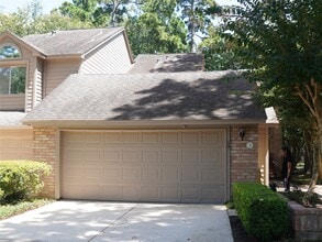 Building Photo - 31 N Lakeridge Cir