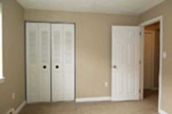 Building Photo - 16 Kenmar Dr