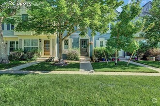 Building Photo - 3467 Queen Anne Way
