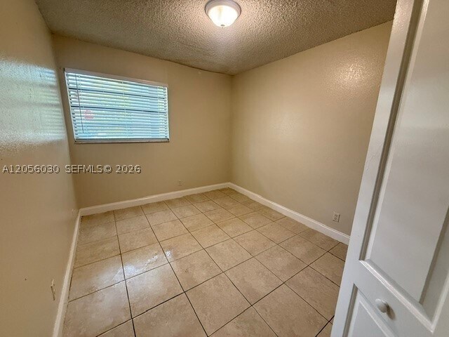Building Photo - 3750 NW 115th Way