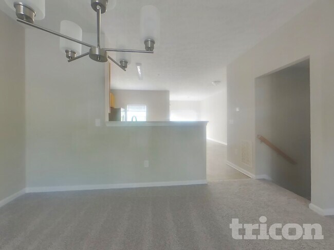 Foto del edificio - 4002 Windflower Way