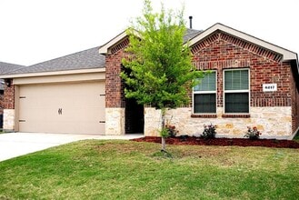 Building Photo - 6217 Bracken Dr