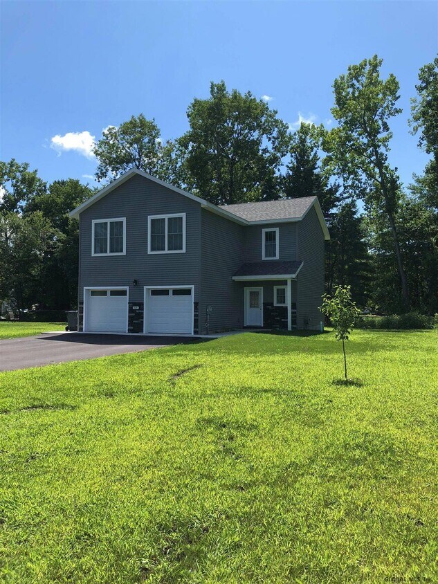 Primary Photo - 50b Werner Rd
