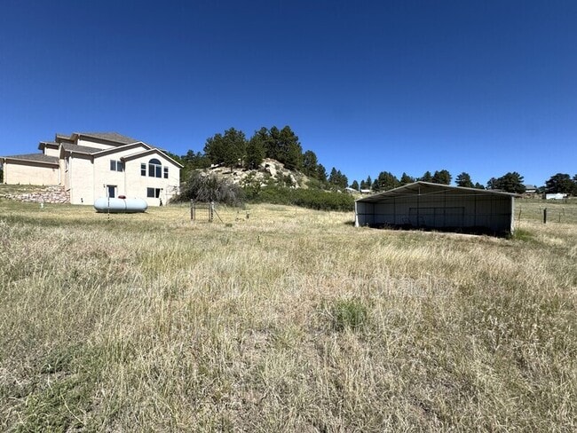 Foto del edificio - 19120 Pinon Park Rd