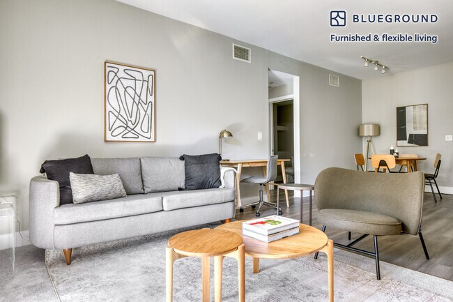 Foto del edificio - 5535 Westlawn Ave