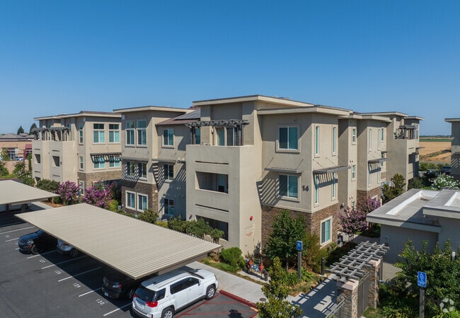 Building Photo - Eight Mile House Apartments