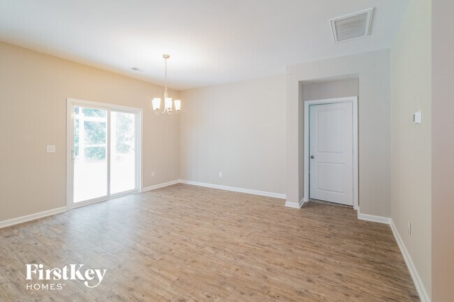 Foto del edificio - 510 Wayton Cir