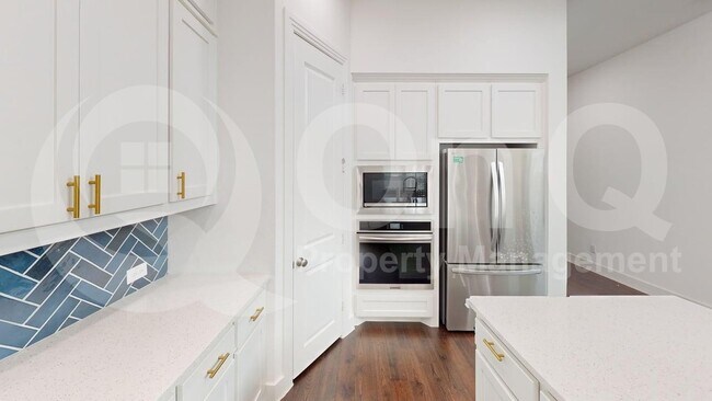 Foto del edificio - 2302 Moonstruck Pl