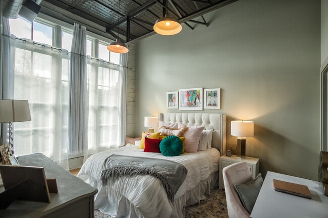 Foto del edificio - 509 W Spring St