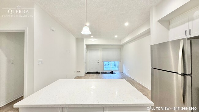 Building Photo - 25 Isherwood Av