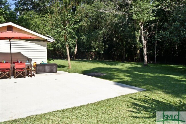 Building Photo - 452 Floyd Cir