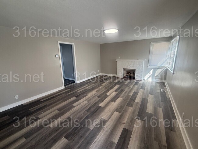 Foto del edificio - $995 - 2 bedroom / 1 bathroom - Single Family Home