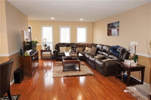 Foto del edificio - 132 Amethyst Way