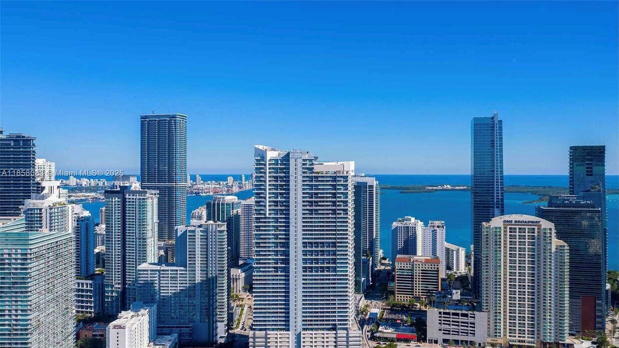 Foto principal - 60 SW 13th St