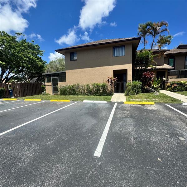 Foto principal - 2376 NW 36th Ave