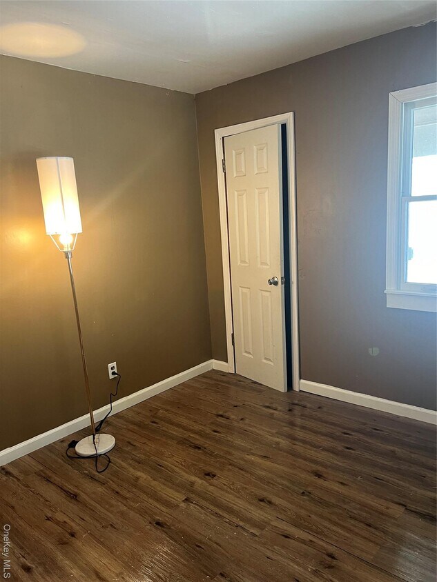 Foto del edificio - 49 Hilltop Dr