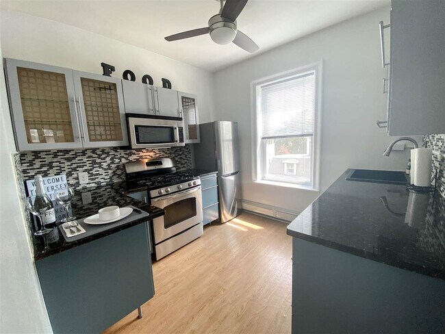 Foto del edificio - 42 Hutton St