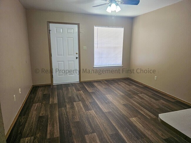 Building Photo - 51 Cedar Creek Ct