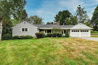 Building Photo - 21 Valentine Rd