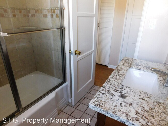 Building Photo - 3 br, 1 bath House - 8528 Wyngate St.