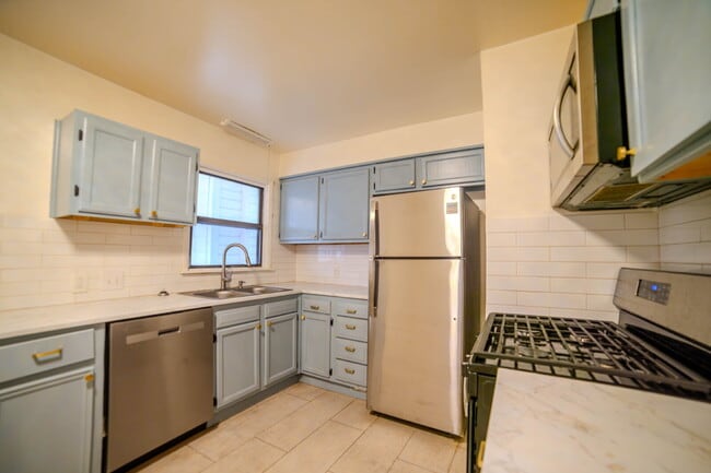 Building Photo - 506 Goodnight Dr