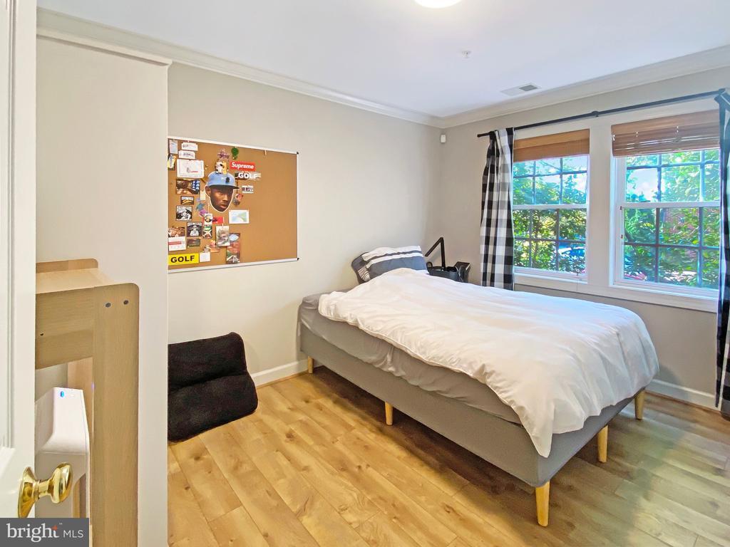 Foto principal - 9403 Dunraven St