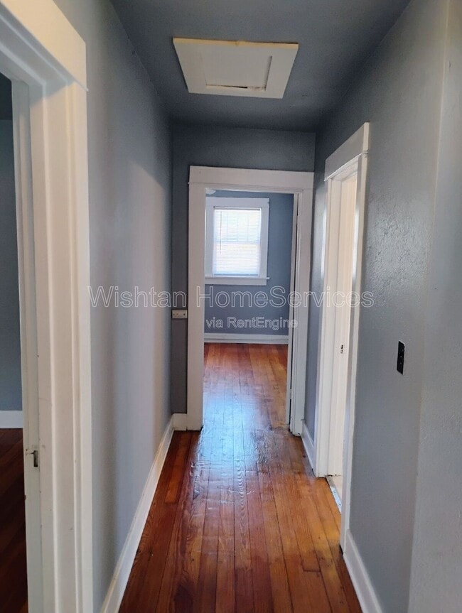 Foto del edificio - 159 W Locust St