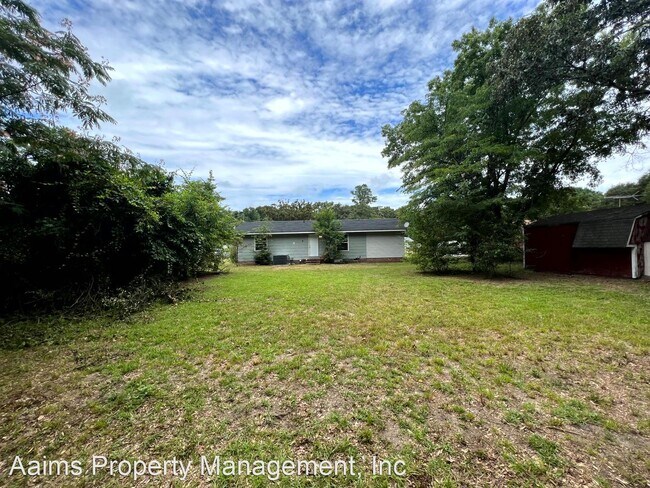 Building Photo - 3 br, 1.5 bath House - 389 Porter Road