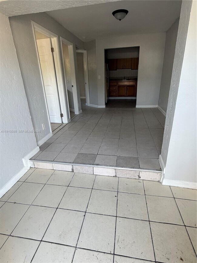 Foto del edificio - 626 NW 10th Terrace