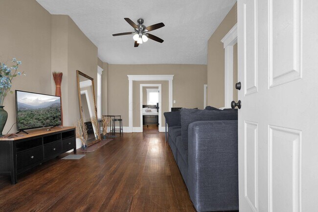 Foto del edificio - 498 S Ohio Ave