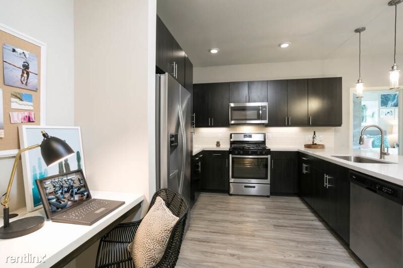 Foto principal - 6876 W 56th Ave