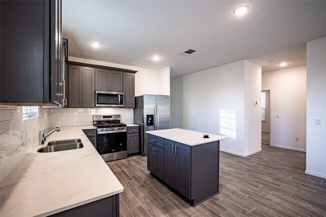 Building Photo - 5135 Persimmon Peak Pl