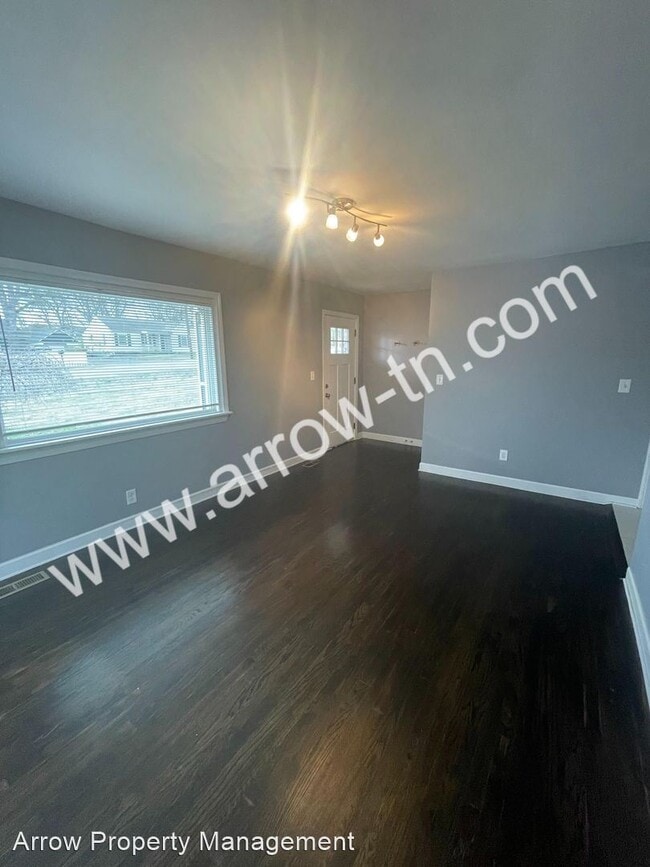 Building Photo - 2 br, 1 bath House - 2611 Woodyhill Dr