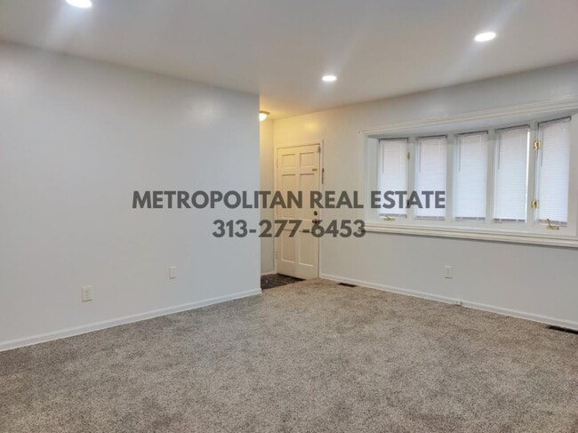 Photo - 6973 Chirrewa St House