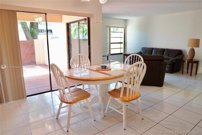 Foto del edificio - 9135 SW 125th Ave