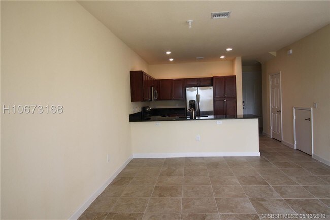 Foto del edificio - 5886 NW 56th Pl